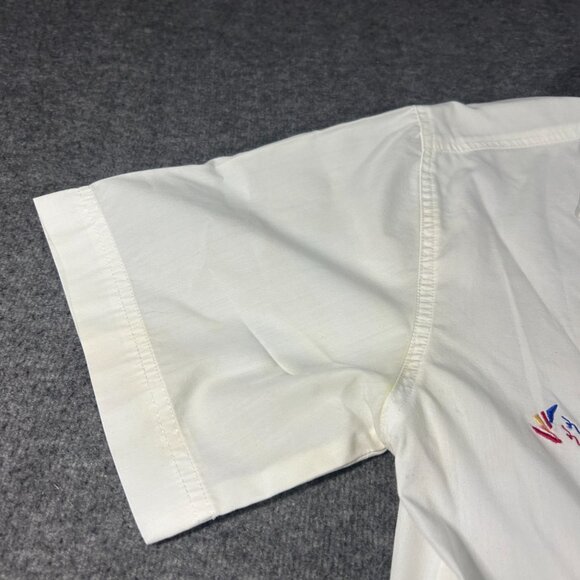 Vintage White Button Up Top Size M Embroidered Sailboats Classic 90s Coastal Gma - Picture 2 of 11